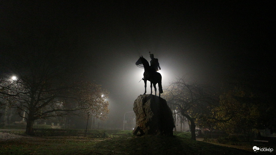 Köd elöttem köd utánam! 