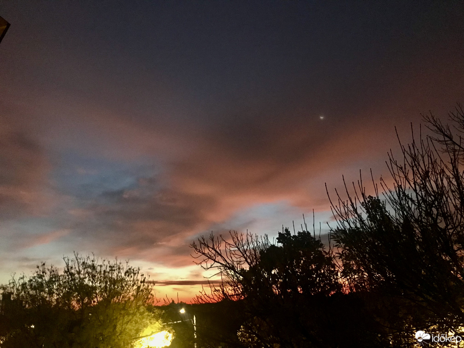 Észlelési fényképek