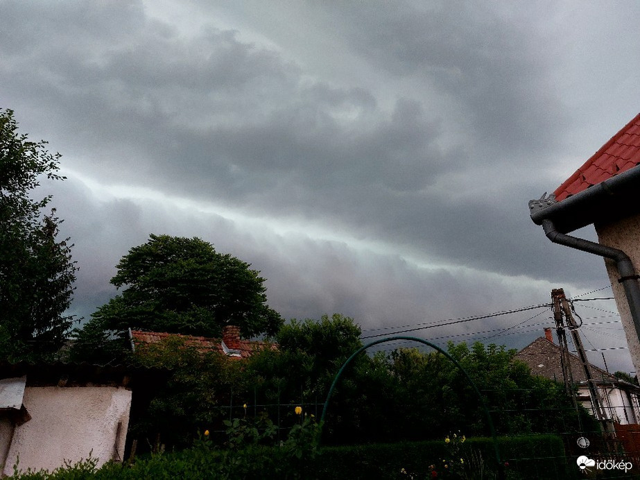 Észlelési fényképek