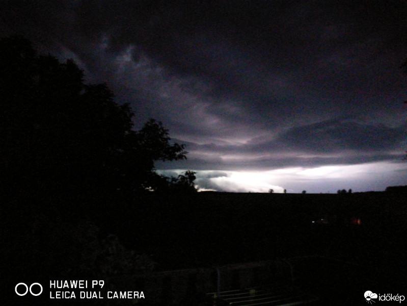 Észlelési fényképek