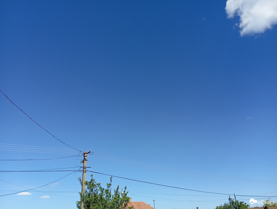 Észlelési fényképek