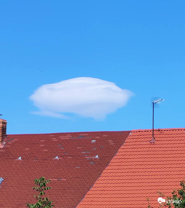 Altocumulus lenticularis
