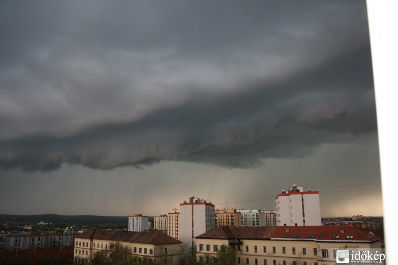 Pécs, ápr. 14.