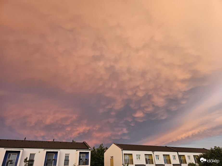 Mammatus felhő