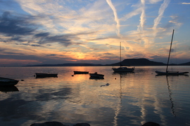 Napnyugta és a Balaton