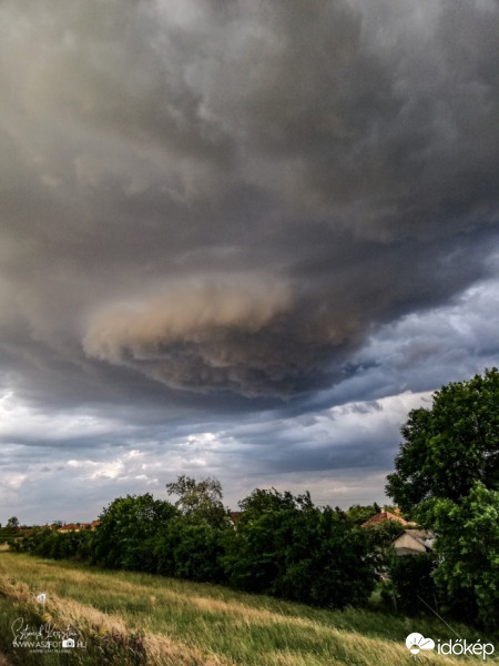 Észlelési fényképek