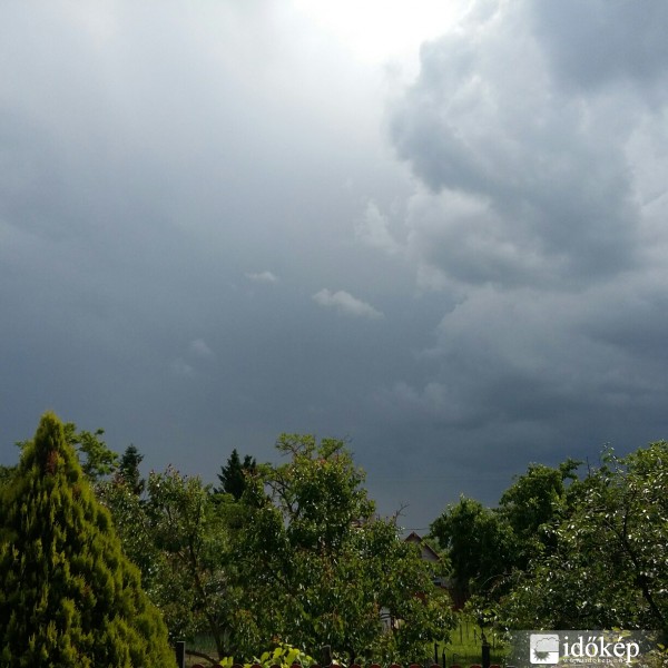 Észlelési fényképek