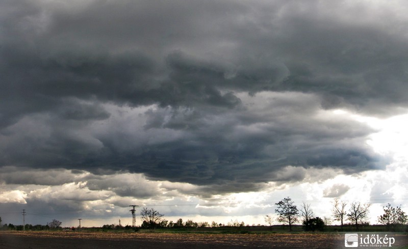 Mini világvége felhők