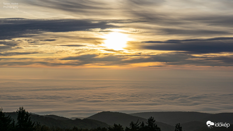 Írott-kő kilátóból.