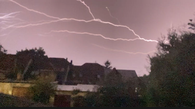 Észlelési fényképek