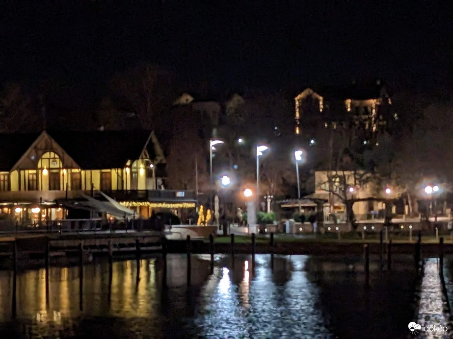 Balatonfüred,Vitorlás tér