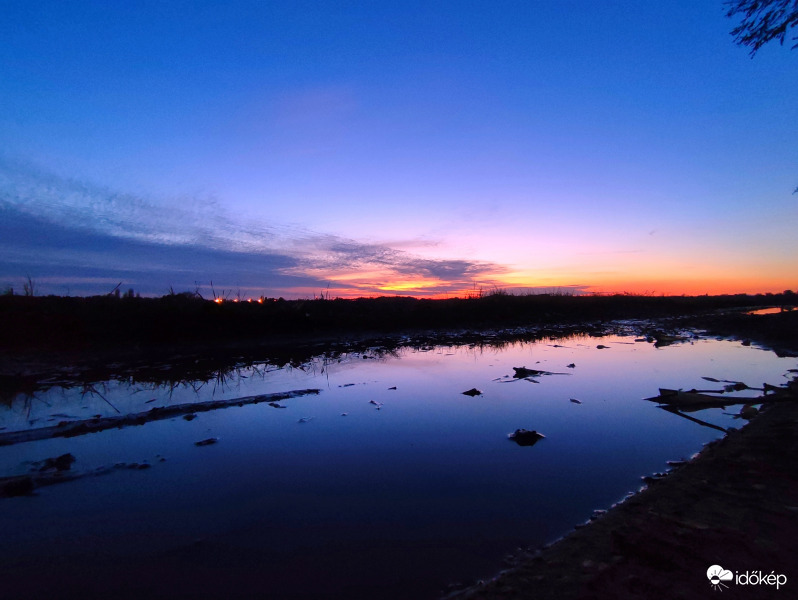 Eső utáni naplemente