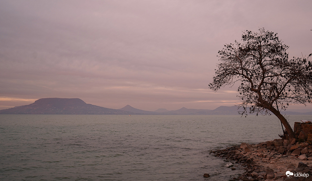 Ködös, borús idő