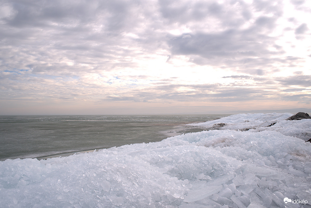 Jégtorlaszok - Balatongyörök