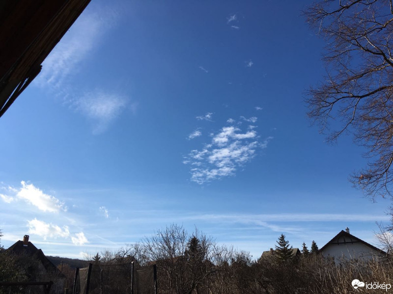 Észlelési fényképek