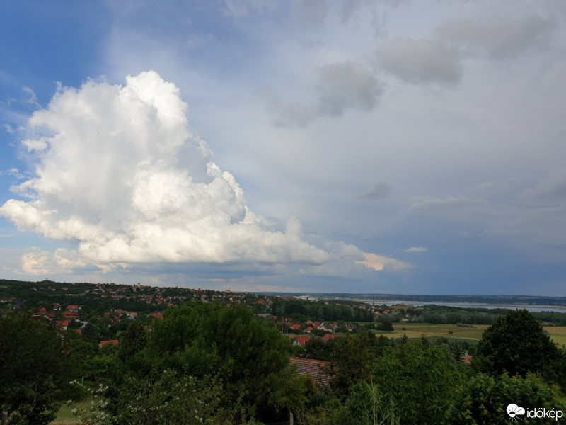 Észlelési fényképek