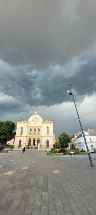 Pécs