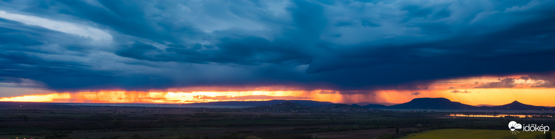 Panorámás naplemente