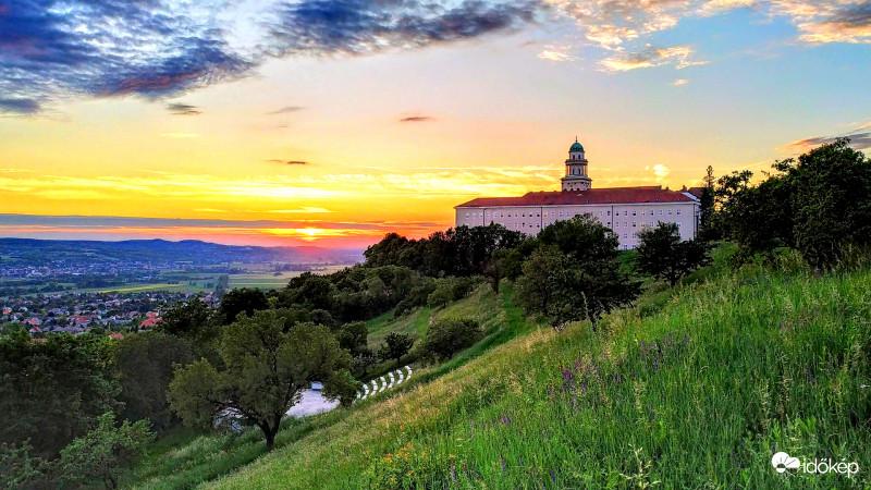 Naplemente Pannonhalmán