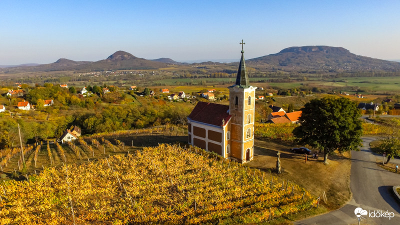 Látkép a Lengyel-kápolnával