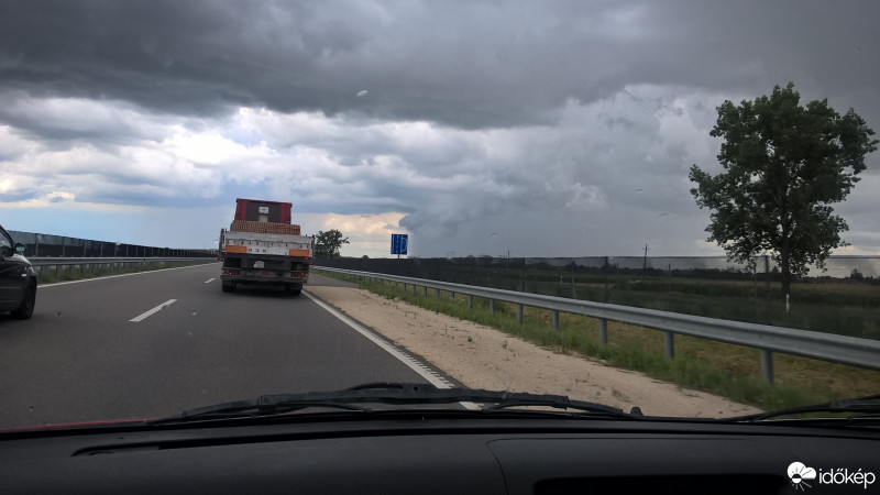 Észlelési fényképek