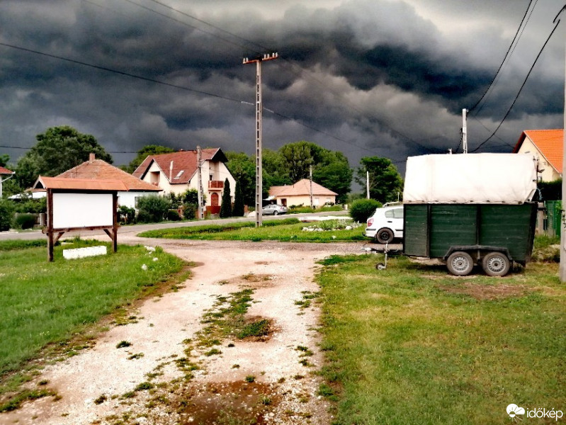 Észlelési fényképek