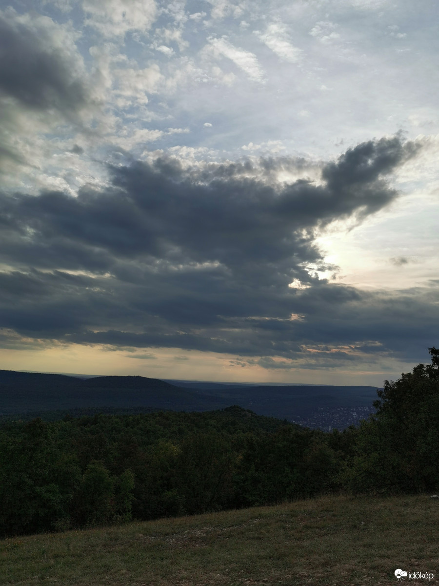 Hármashatár-hegy 