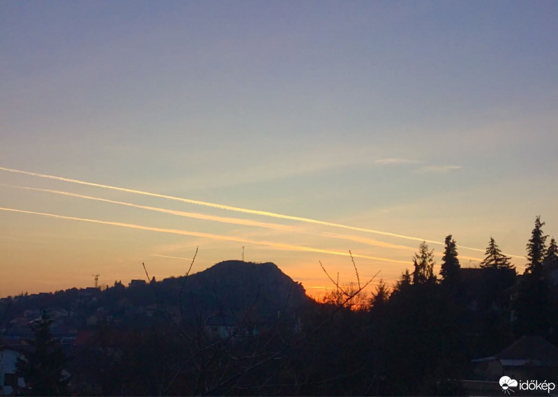 Észlelési fényképek