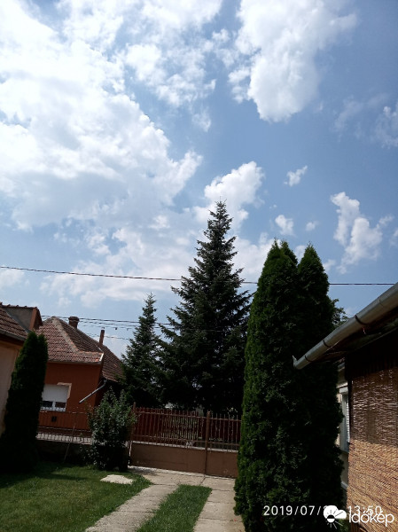 Észlelési fényképek