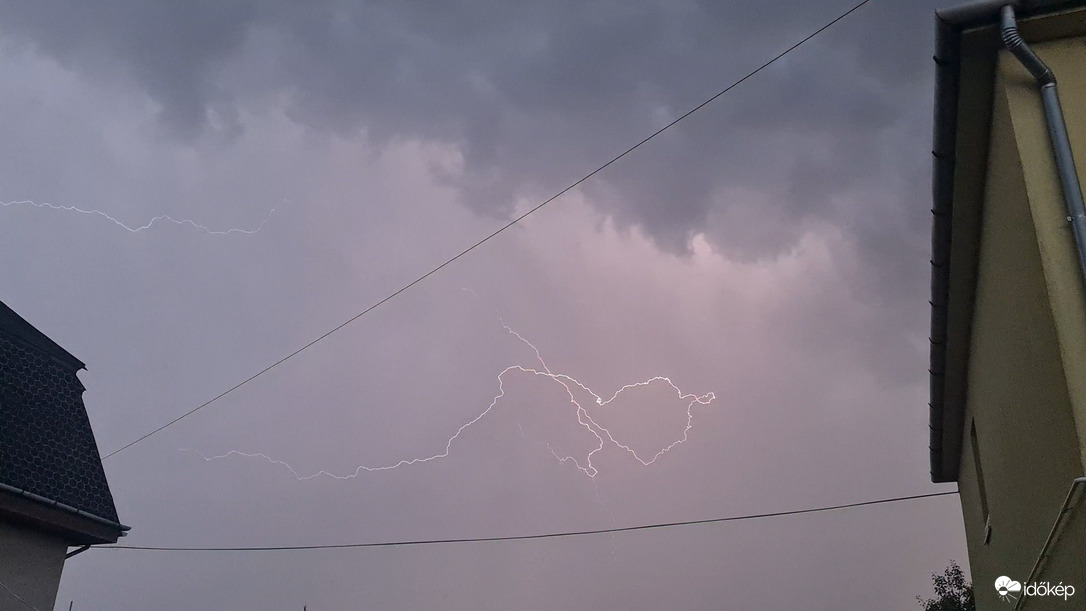 Észlelési fényképek