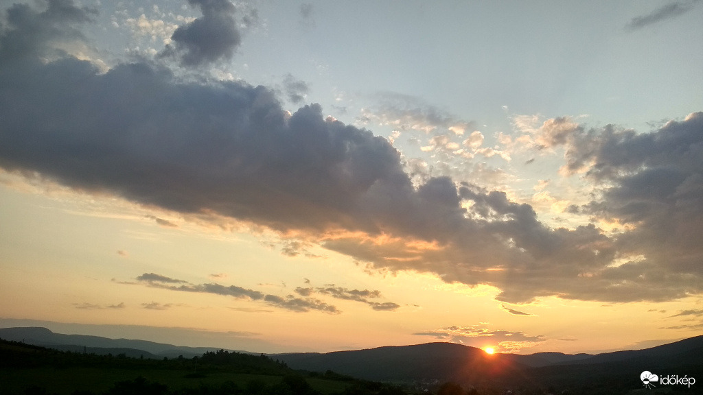 napos reggelt mindenkinek!