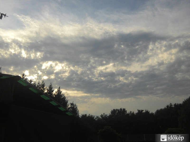 Észlelési fényképek