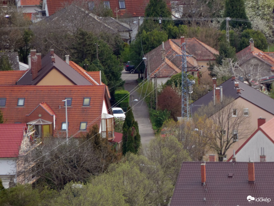 Balatonfüred fentről ..... Ibolya utca.