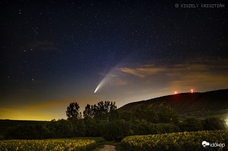 NEOWISE a Vértes felett