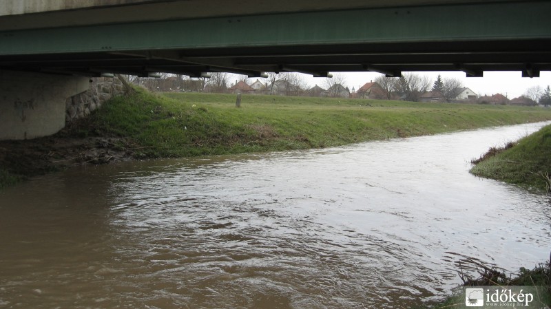 Laskó patak húsvéti áradása Füzesabonynál 2.1