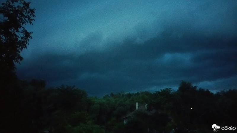 Észlelési fényképek