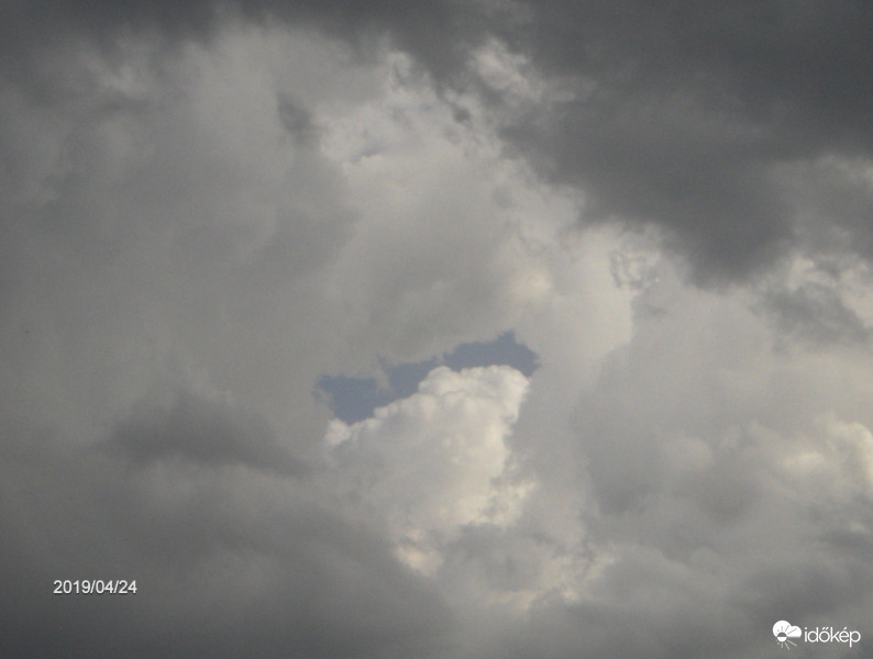 Észlelési fényképek