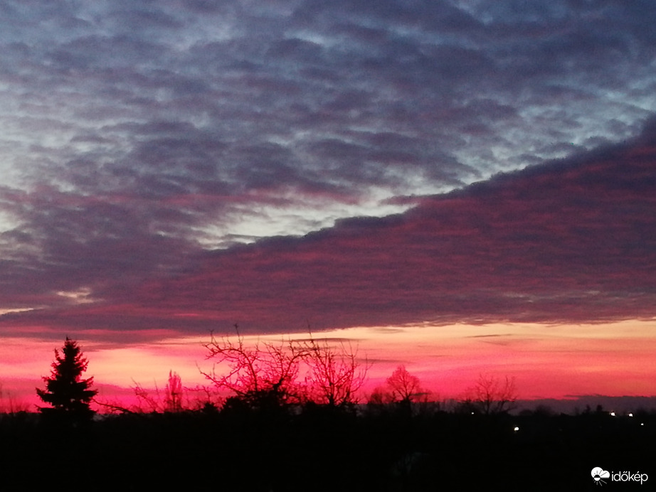 Meglepetés 16:30-kor 