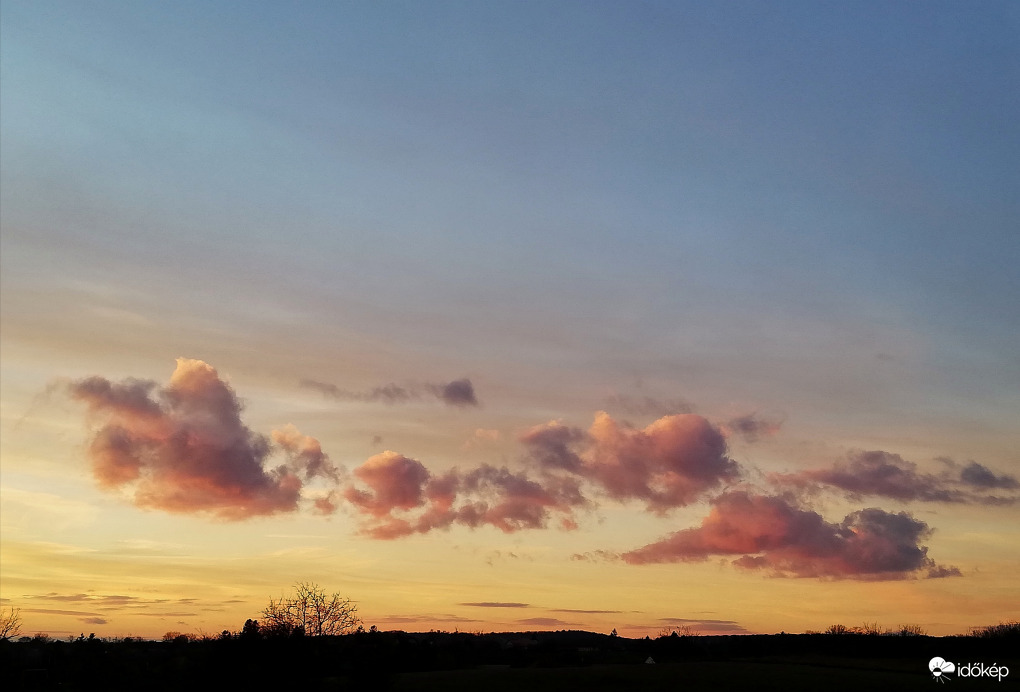 Naplementekor, Észak-nyugat felé 