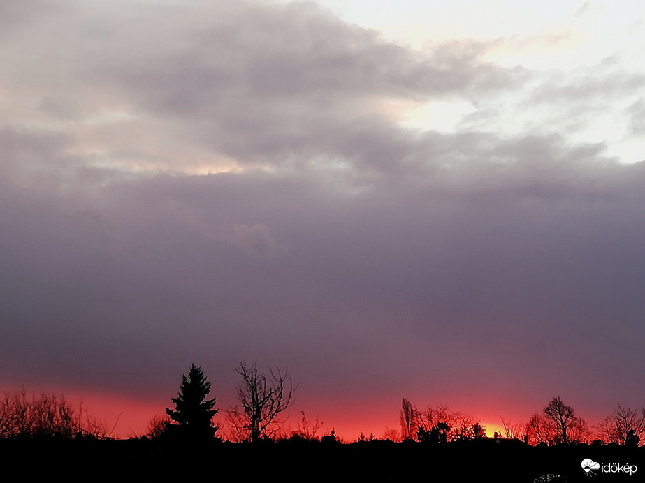 Holnap is szél lesz..... 