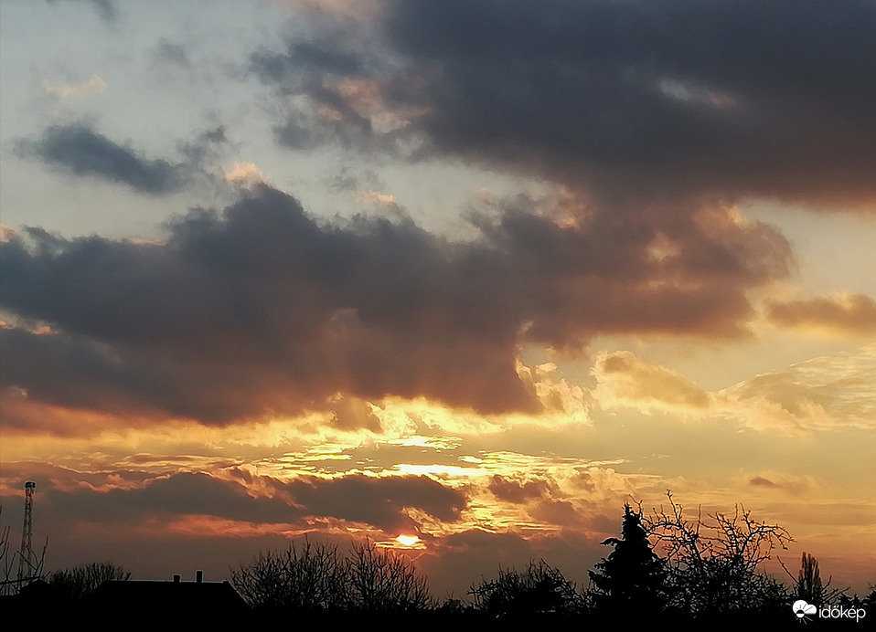 Látvány, Polgárdi 