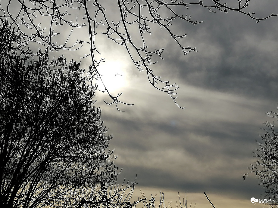 Ennyi fény jutott ma délelőttre 