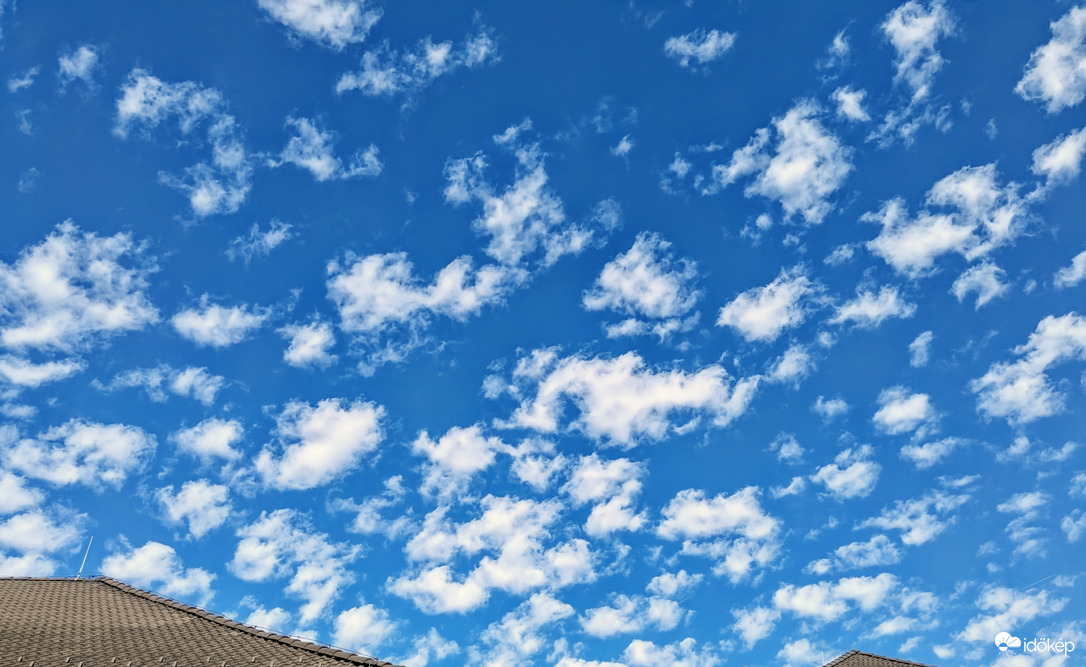 Polgárdi, délelőtti felhőcskék :)