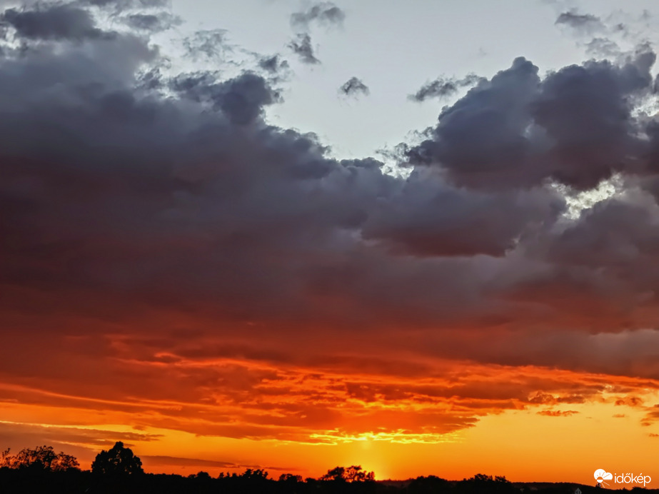 Polgárdi, Naplemente pillanatai2