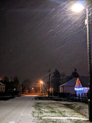 Polgárdi, havazik :)
