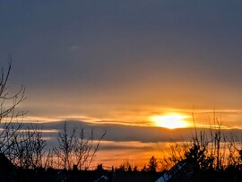 Polgárdi, Naplemente viharos szélben 