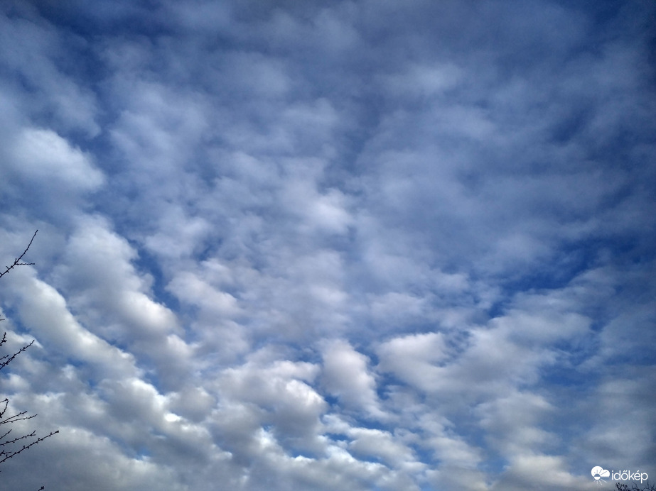 Jászjákóhalma felett