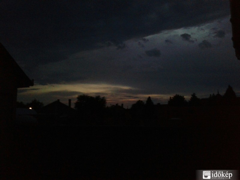 Észlelési fényképek