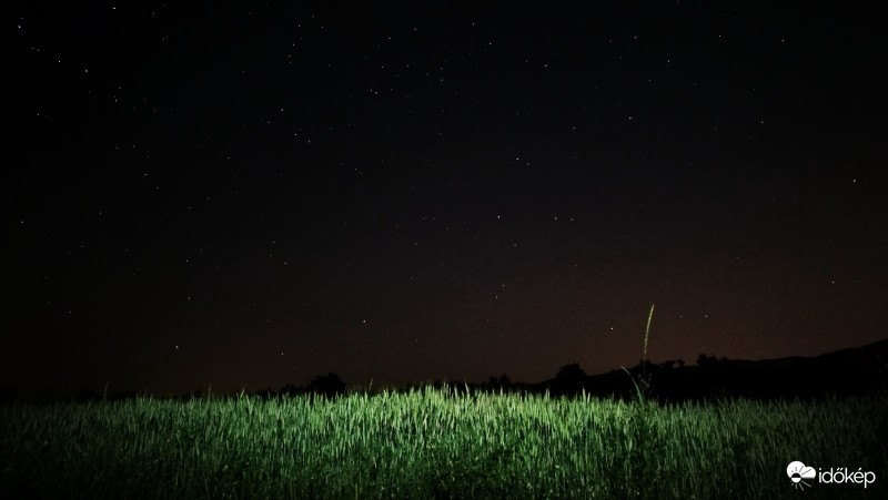 Tiszta Nyári Éjjel