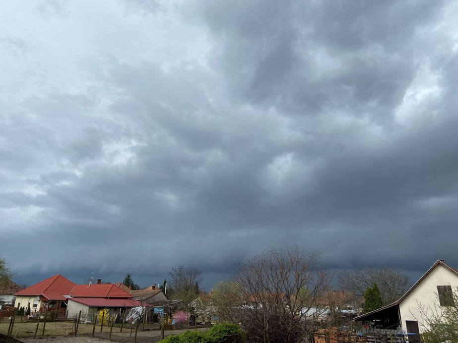 Észlelési fényképek